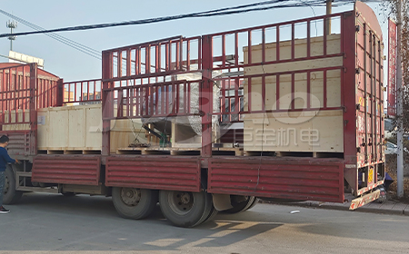 江西宋先生訂購的真空上料機(jī)木箱打包完畢，準(zhǔn)備發(fā)貨